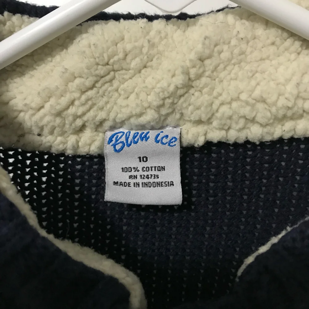 Bleu Ice Navy Sweater Boys 10 EUC - Picture 3 of 3